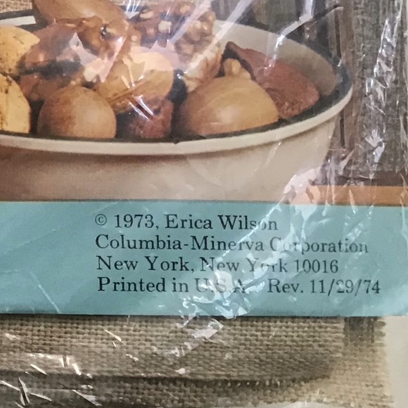 Columbia Minerva Vintage Creative Crewel Kit - Picture 2 of 4